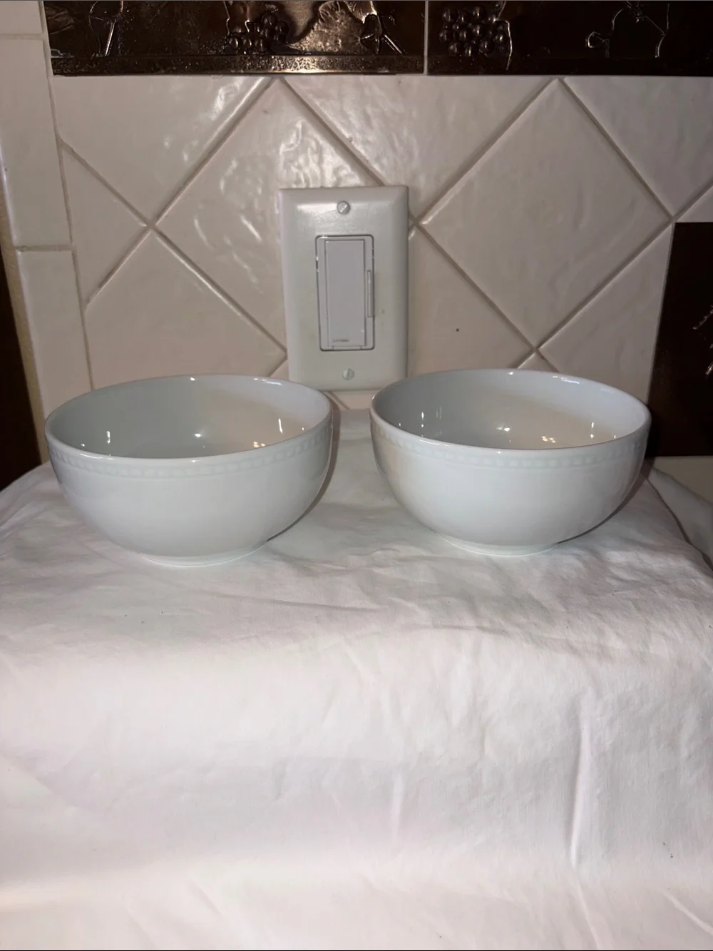 Like new Apilco beaded hemstitch Bowl Porcelain Dinnerware White set of 2 France